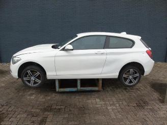 rozbiórka samochody osobowe BMW 1-serie 1 serie (F21), Hatchback 3-drs, 2011 / 2019 116i 1.6 16V 2013/6