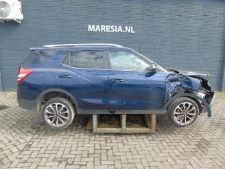 Coche siniestrado Ssang yong XLV XLV, SUV, 2015 1.6 e-XGi 16V 2WD 2021/4