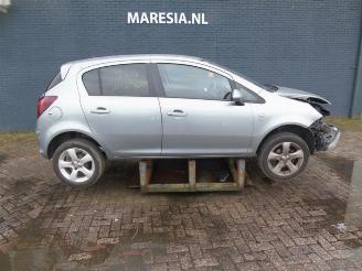 Coche siniestrado Opel Corsa Corsa D, Hatchback, 2006 / 2014 1.4 16V Twinport 2014/2