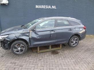 demontáž osobní automobily Hyundai I-30 i30 Wagon (PDEF5), Combi, 2017 1.5 T-GDI 16V Hybrid 48V 2022/1