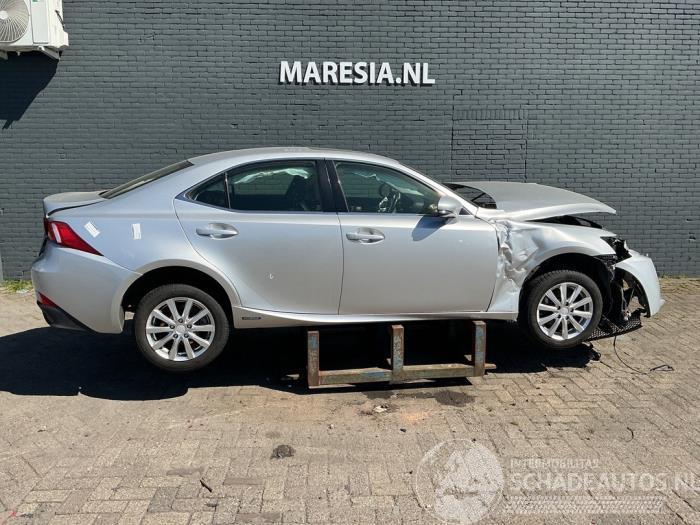 Lexus IS IS (E3), Sedan, 2013 300h 2.5 16V