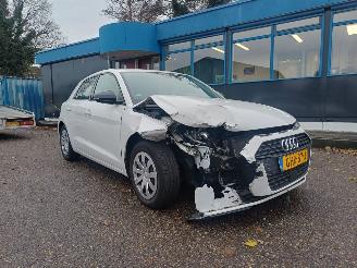 Schadeauto Audi A1 SPORTBACK 25 TFSI 2019/8