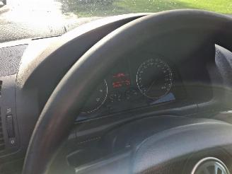 Volkswagen Touran 1.6 16V FSI picture 7