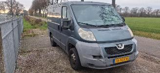 uszkodzony samochody osobowe Peugeot Boxer 330 2.2 HDI 2007/6