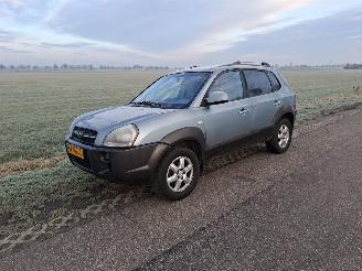 Schadeauto Hyundai Tucson 2.0 CRDI 2004/6