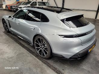 Porsche Taycan Sport Turismo 240-KW 79kwh Automaat picture 2