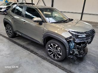 damaged passenger cars Toyota Yaris Cross Hybrid 1.5 68-KW Automaat 5drs 2024/4