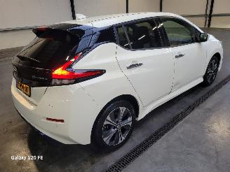 Nissan Leaf 160-KW 62kwh Automaat 5drs N-Connecta picture 3