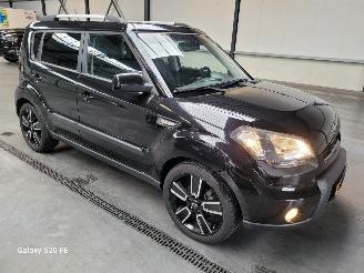 Schadeauto Kia Soul 1.6 95-KW BASS 5drs Leder 2012/3