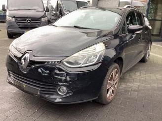 Coche siniestrado Renault Clio Clio IV Estate/Grandtour (7R), Combi 5-drs, 2012 / 2021 0.9 Energy TCE 12V 2014/10