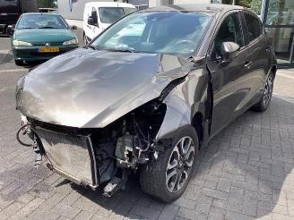 Salvage car Mazda 2 2 (DJ/DL), Hatchback, 2014 1.5 SkyActiv-G 90 2017/3