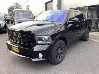 krockskadad bil auto Dodge Ram 4x4 quad Cab 5.7 2013/10