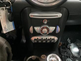 Mini One Mini Open (R57), Cabrio, 2007 / 2015 1.6 16V One picture 13