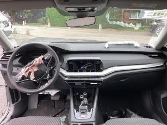 Skoda Octavia Octavia Combi (NXAC), Combi 5-drs, 2019 1.0 TSI e-TEC 12V picture 10