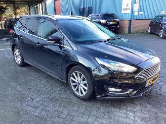 Ford Focus 1.0 Titanium picture 3