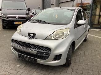 demontáž osobní automobily Peugeot 107 107, Hatchback, 2005 / 2014 1.0 12V 2009/3