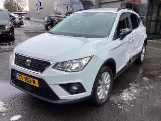 Schadeauto Seat Arona 1.0 TSI Style Business Intense 2018/11