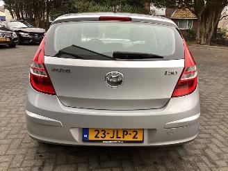 Hyundai I-30  picture 6