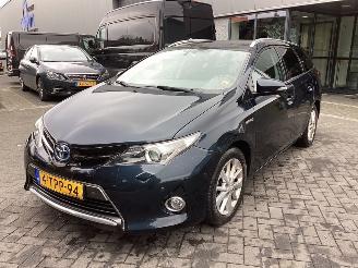 skadebil auto Toyota Auris 1.8 Hybrid Lease+ 2014/5
