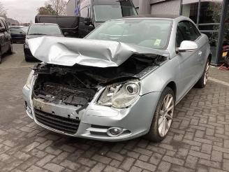 Salvage car Volkswagen Eos Eos (1F7/F8), Cabrio, 2006 / 2015 2.0 FSI 16V 2006/11