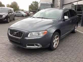 Auto da rottamare Volvo V-70 V70 (BW), Combi, 2007 / 2016 2.5 FT 20V 2010/3