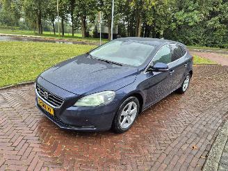 Auto incidentate Volvo V-40 1.6 D2 Momentum 2013/9