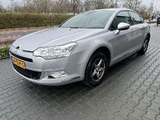 Vaurioauto  passenger cars Citroën C5 2.0 16V Comfort Automaat 2008/8