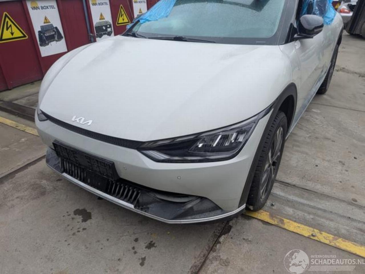 Kia EV6 EV6 (CV), Hatchback, 2021 58/63 kWh RWD