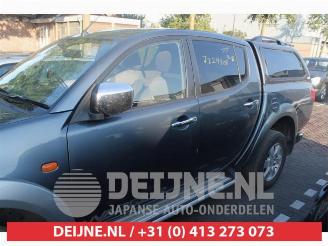 Mitsubishi L-200  picture 2