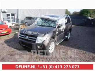 disassembly passenger cars Mitsubishi Pajero Pajero Hardtop (V6/7), Terreinwagen, 2000 / 2006 3.2 DI-D 16V Van 2011