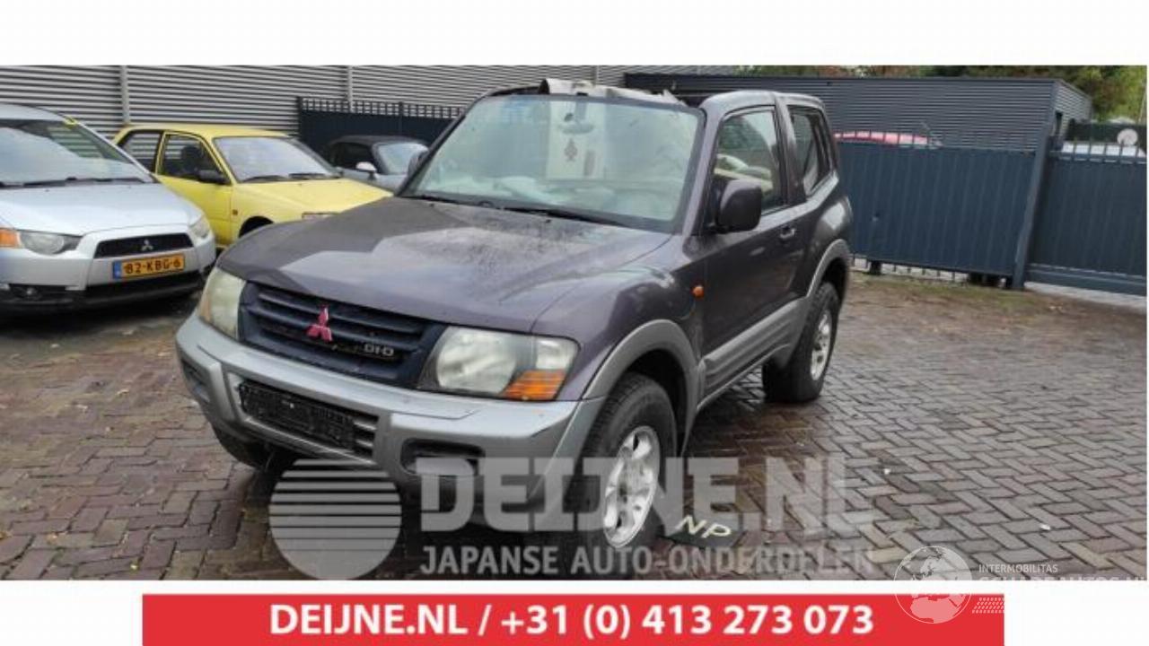 Mitsubishi Pajero Pajero Hardtop (V6/7), Terreinwagen, 2000 / 2006 3.2 DI-D 16V