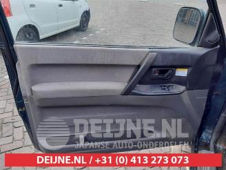 Mitsubishi Pajero Pajero Hardtop (V6/7), Terreinwagen, 2000 / 2006 3.2 DI-D 16V picture 10