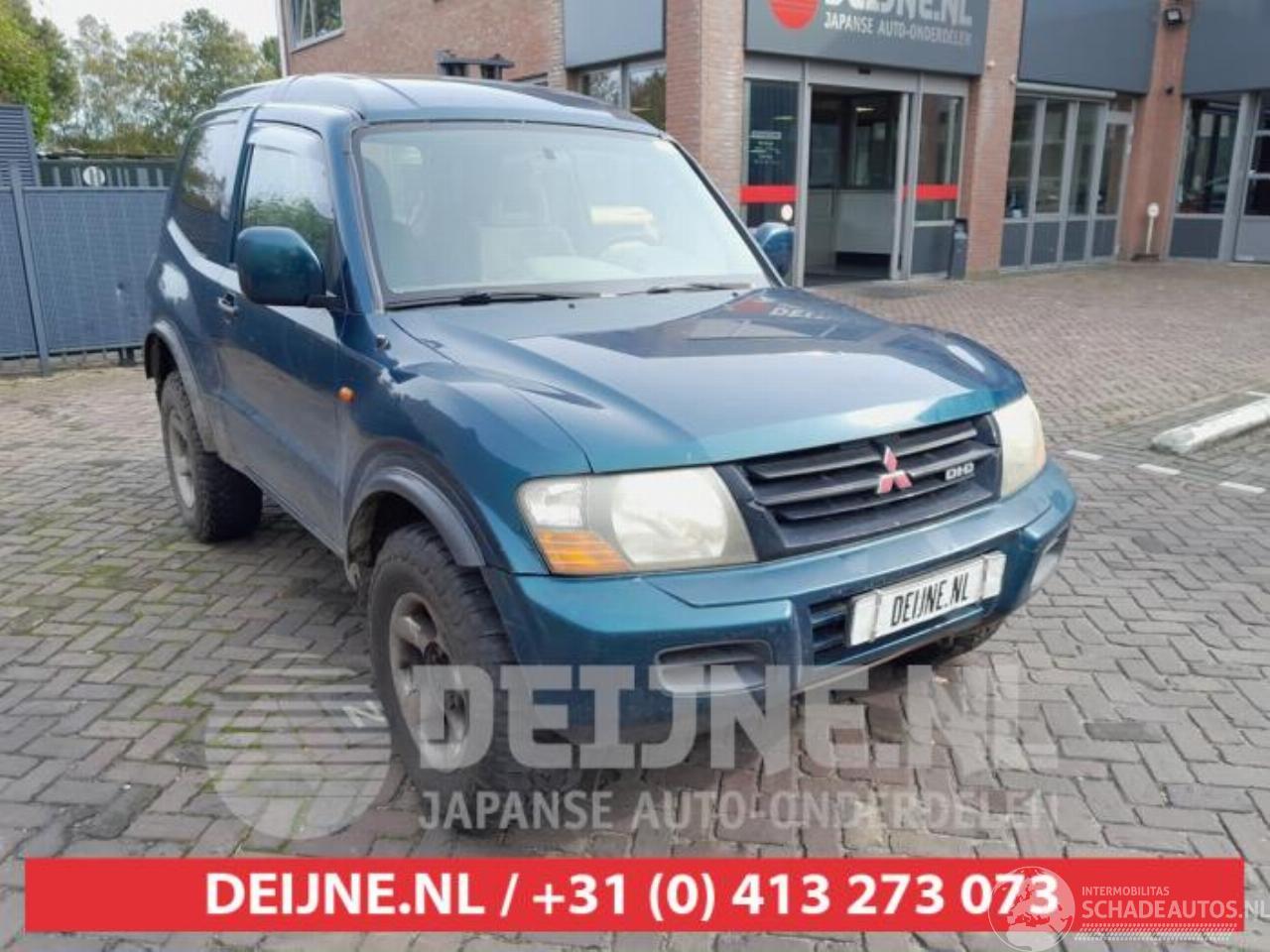 Mitsubishi Pajero Pajero Hardtop (V6/7), Terreinwagen, 2000 / 2006 3.2 DI-D 16V