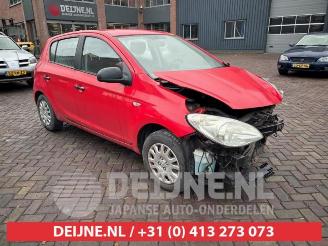 Coche siniestrado Hyundai I-20 i20, Hatchback, 2008 / 2015 1.2i 16V 2008/12