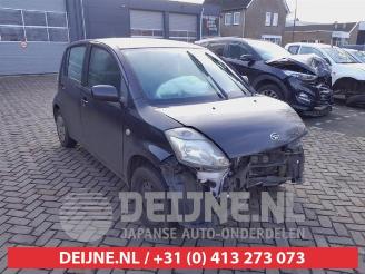 Coche siniestrado Daihatsu Sirion Sirion 2 (M3), Hatchback, 2005 1.0 12V DVVT 2007/4