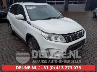 Coche siniestrado Suzuki Vitara Vitara (LY/MY), SUV, 2015 1.0 Booster Jet Turbo 12V 2019