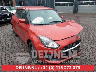 Salvage car Suzuki Swift Swift (ZC/ZD), Hatchback 5-drs, 2017 1.2 Dual Jet 16V Smart Hybrid 2020