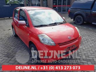 Coche siniestrado Daihatsu Sirion Sirion 2 (M3), Hatchback, 2005 1.0 12V DVVT 2007/12