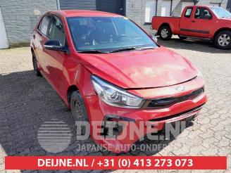 Vrakbiler auto Kia Rio Rio IV (YB), Hatchback, 2017 1.0i T-GDi 120 Eco-Dynamics+ 12V 2021/4