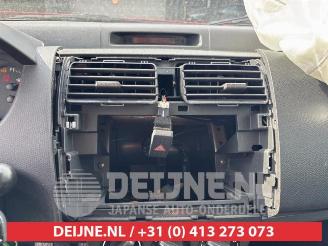 Suzuki Swift Swift (ZA/ZC/ZD1/2/3/9), Hatchback, 2005 / 2011 1.5 VVT 16V picture 11