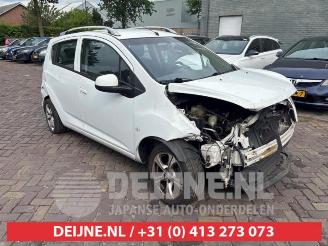 Coche siniestrado Chevrolet Spark Spark (M300), Hatchback, 2010 1.0 16V 2011/1