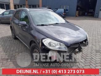 Coche siniestrado Suzuki SX4 SX4 S-Cross (JY), SUV, 2013 1.6 16V 2015