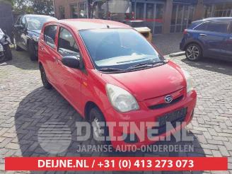 Coche siniestrado Daihatsu Cuore Cuore (L251/271/276), Hatchback, 2003 1.0 12V DVVT 2009/11