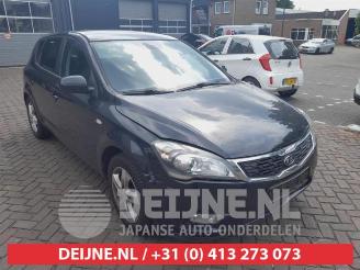 Auto da rottamare Kia Cee d Cee'd (EDB5), Hatchback 5-drs, 2006 / 2012 1.4 CVVT 16V 2010/1