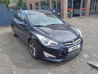 uszkodzony samochody osobowe Hyundai I-40  2013/1