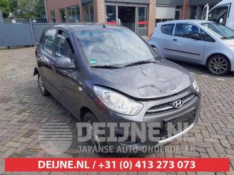Coche siniestrado Hyundai I-10 i10 (F5), Hatchback, 2007 / 2013 1.0i 12V 2013/3