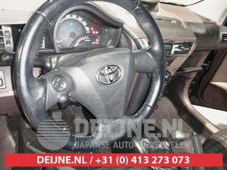 Toyota iQ iQ, Hatchback 3-drs, 2009 / 2015 1.0 12V VVT-i picture 11