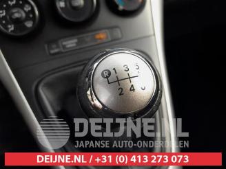 Toyota Auris Auris (E15), Hatchback, 2006 / 2012 1.33 Dual VVT-I 16V picture 22