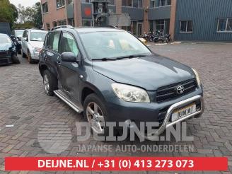 Salvage car Toyota Rav-4 RAV4 (A3), Terreinwagen, 2005 / 2012 2.0 16V VVT-i 4x4 2006/7