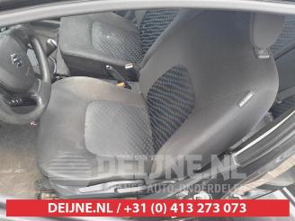 Suzuki Celerio Celerio (LF), Hatchback 5-drs, 2014 1.0 12V picture 13